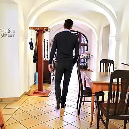 Alte Post Hotell 3*